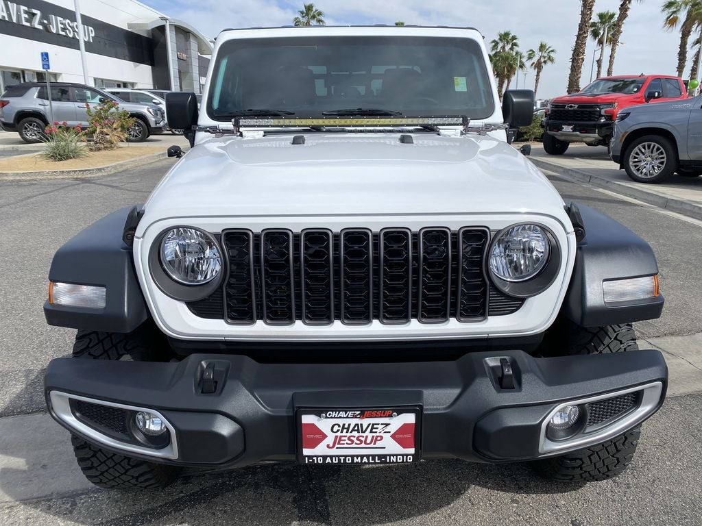 2024 Jeep Gladiator Sport