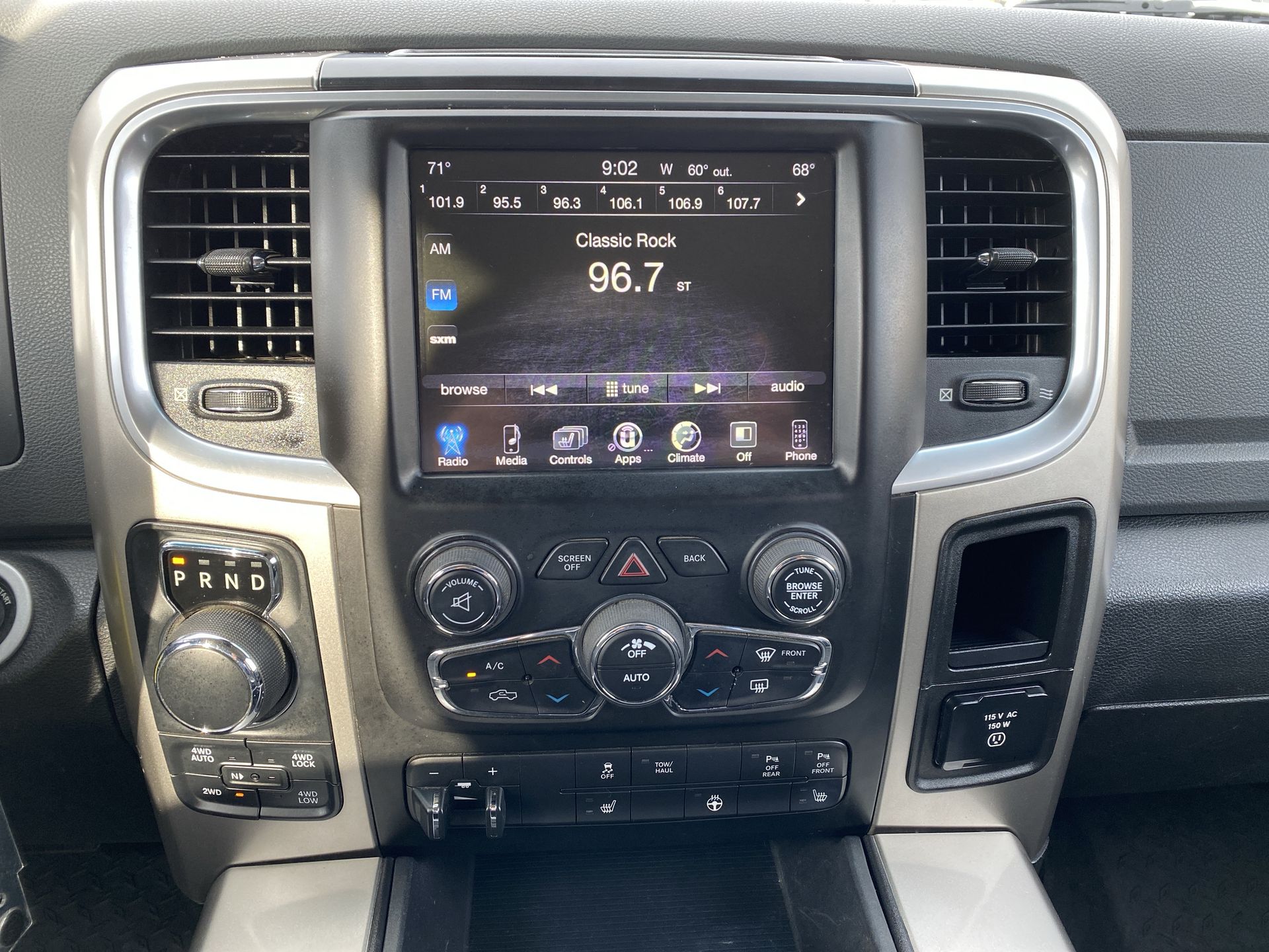 2017 RAM 1500 Big Horn