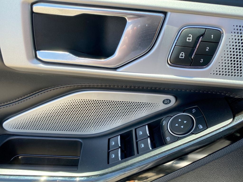 2021 Ford Explorer Platinum