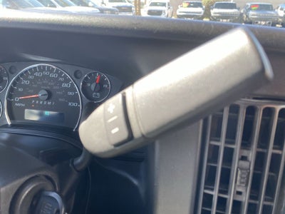 2023 Chevrolet Express Passenger 3500 1LS