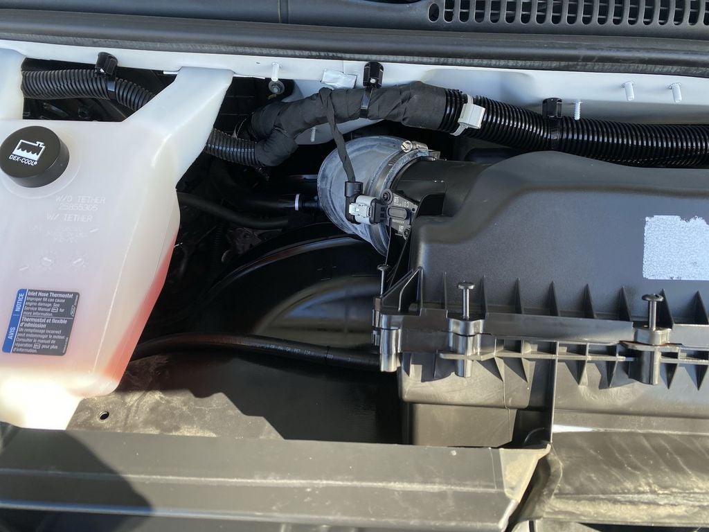 2023 Chevrolet Express Passenger 3500 1LS