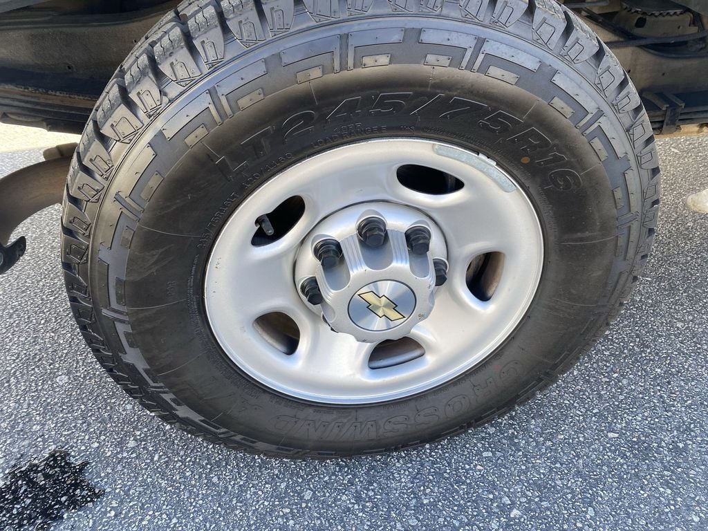 2023 Chevrolet Express Passenger 3500 1LS