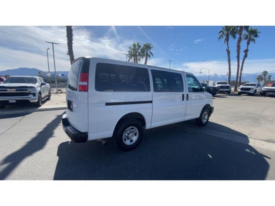 2023 Chevrolet Express Passenger 3500 1LS