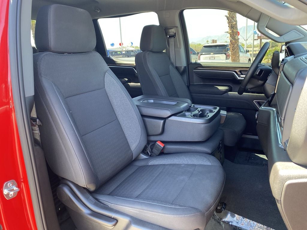 2025 Chevrolet Silverado 1500 LT (2FL)