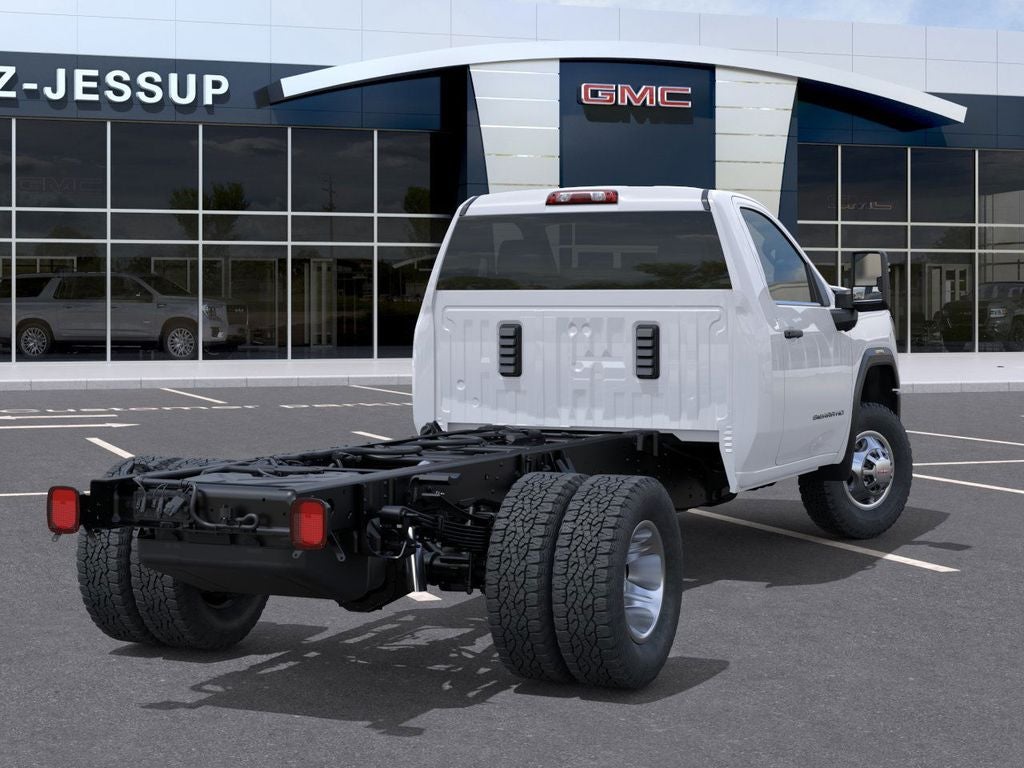 2026 GMC Sierra 3500 HD Chassis Cab Pro