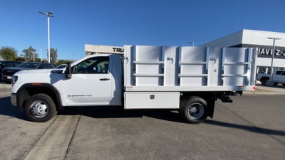 2026 GMC Sierra 3500 HD Chassis Cab Pro