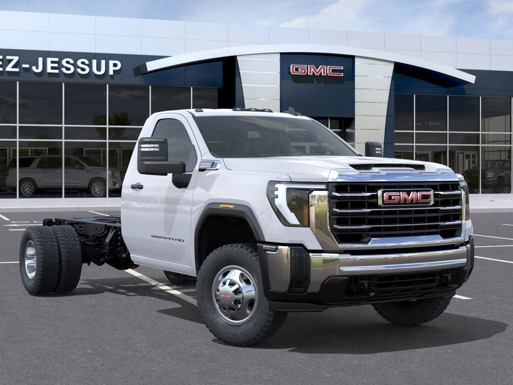 2026 GMC Sierra 3500 HD Chassis Cab Pro