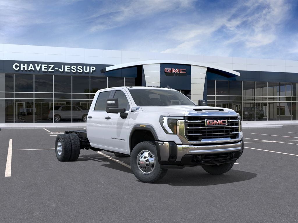 2026 GMC Sierra 4WD Crew Cab Standard Box Pro's photo