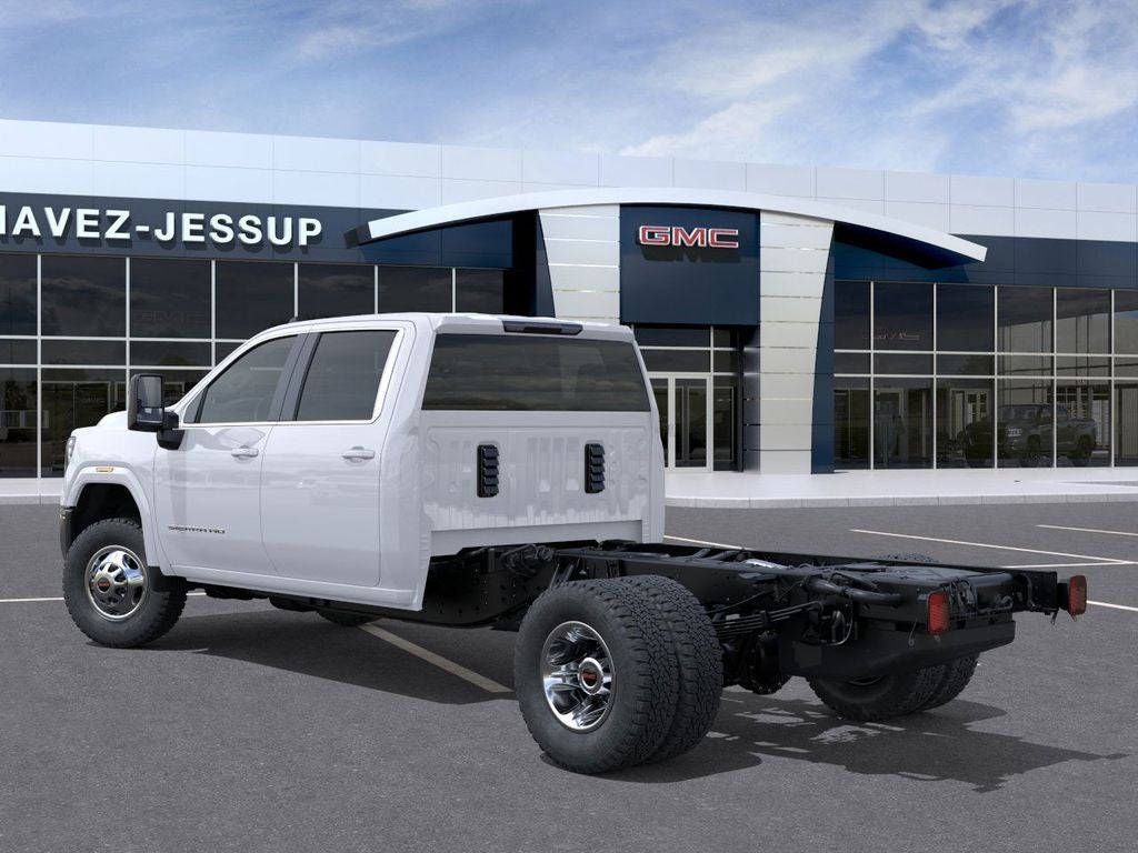 2026 GMC Sierra 3500 HD Chassis Cab SLE