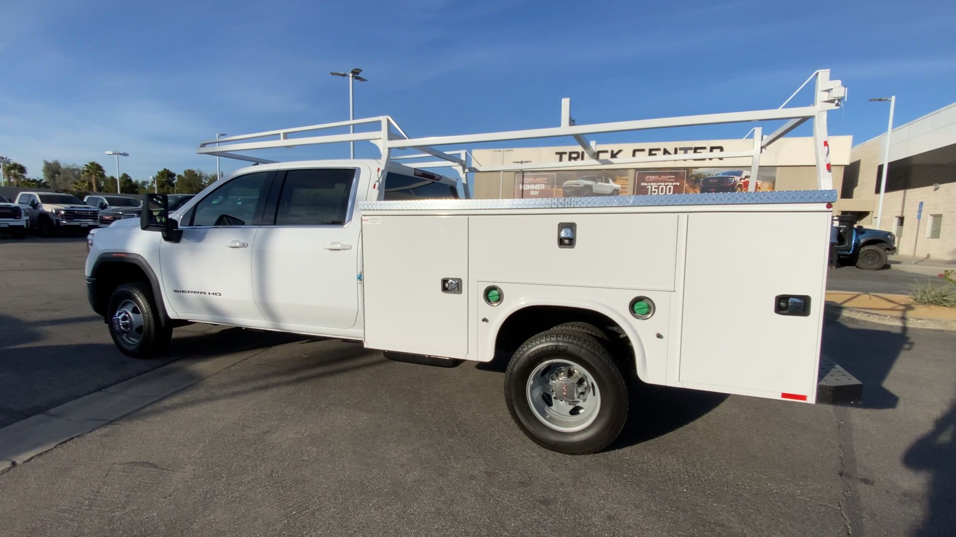 2026 GMC Sierra 3500 HD Chassis Cab SLE