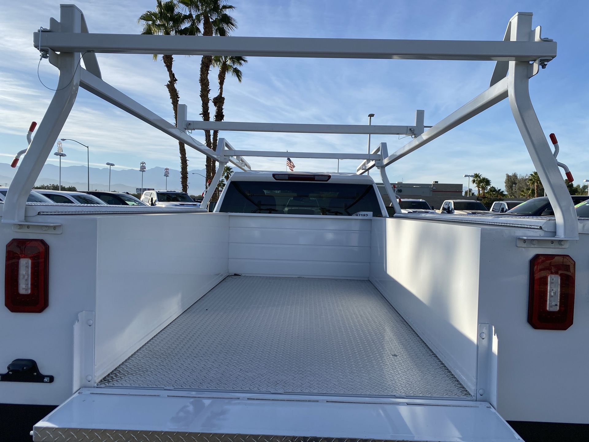 2026 GMC Sierra 3500 HD Chassis Cab SLE