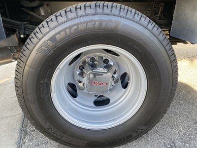 2026 GMC Sierra 3500 HD Chassis Cab SLE