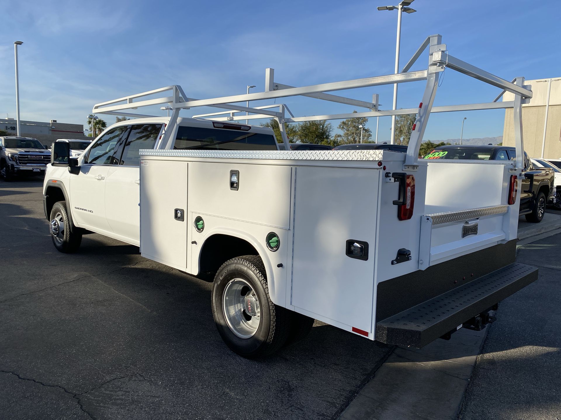 2026 GMC Sierra 3500 HD Chassis Cab SLE