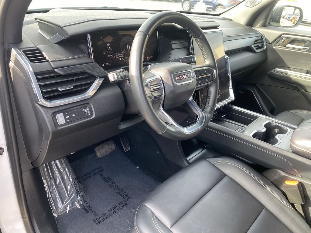 2024 GMC Acadia Elevation