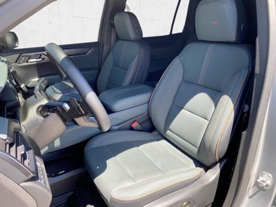 2024 GMC Acadia AT4