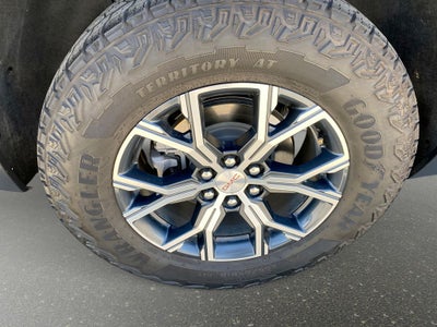 2024 GMC Acadia AT4