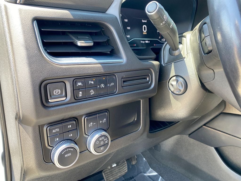 2022 GMC Yukon XL AT4