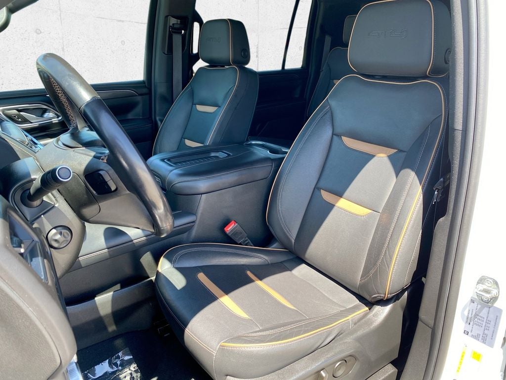 2022 GMC Yukon XL AT4