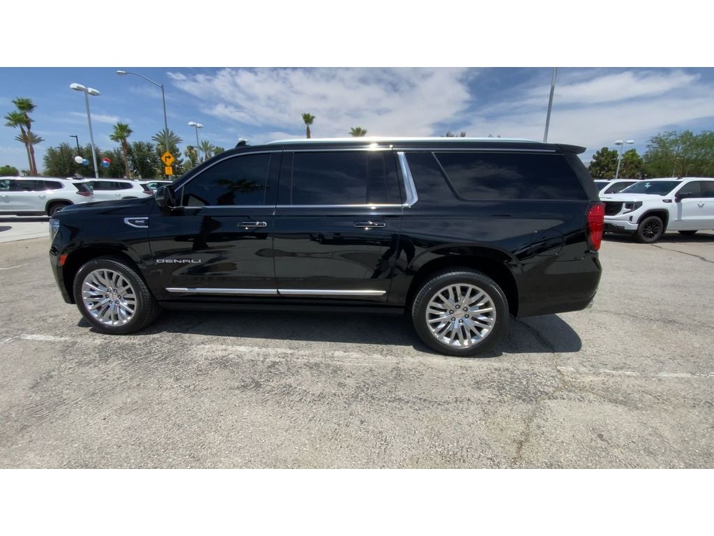 2023 GMC Yukon XL Denali