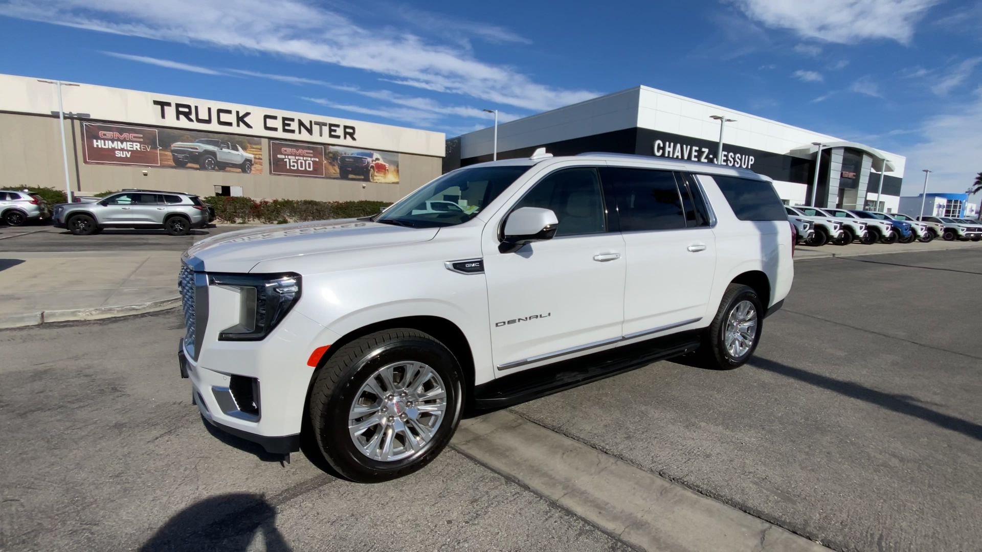 2023 GMC Yukon XL Denali