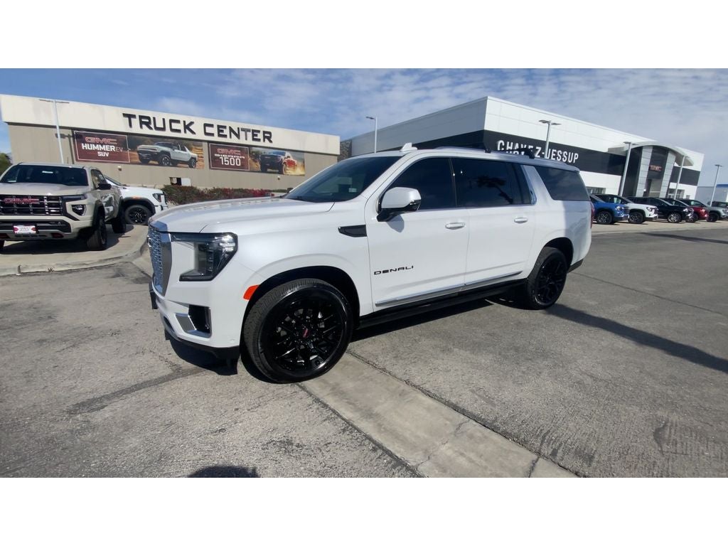 2023 GMC Yukon XL Denali