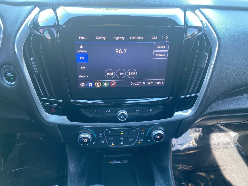2022 Chevrolet Traverse LT Cloth