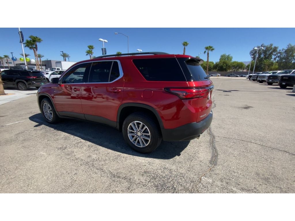 2022 Chevrolet Traverse LT Cloth