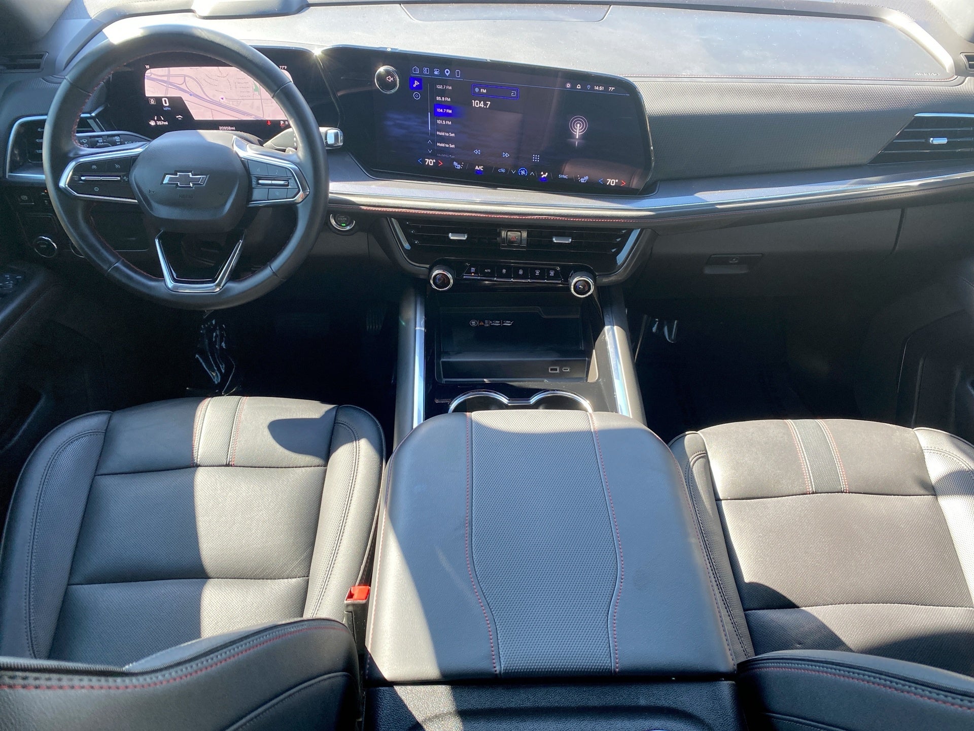 2025 Chevrolet Suburban RST