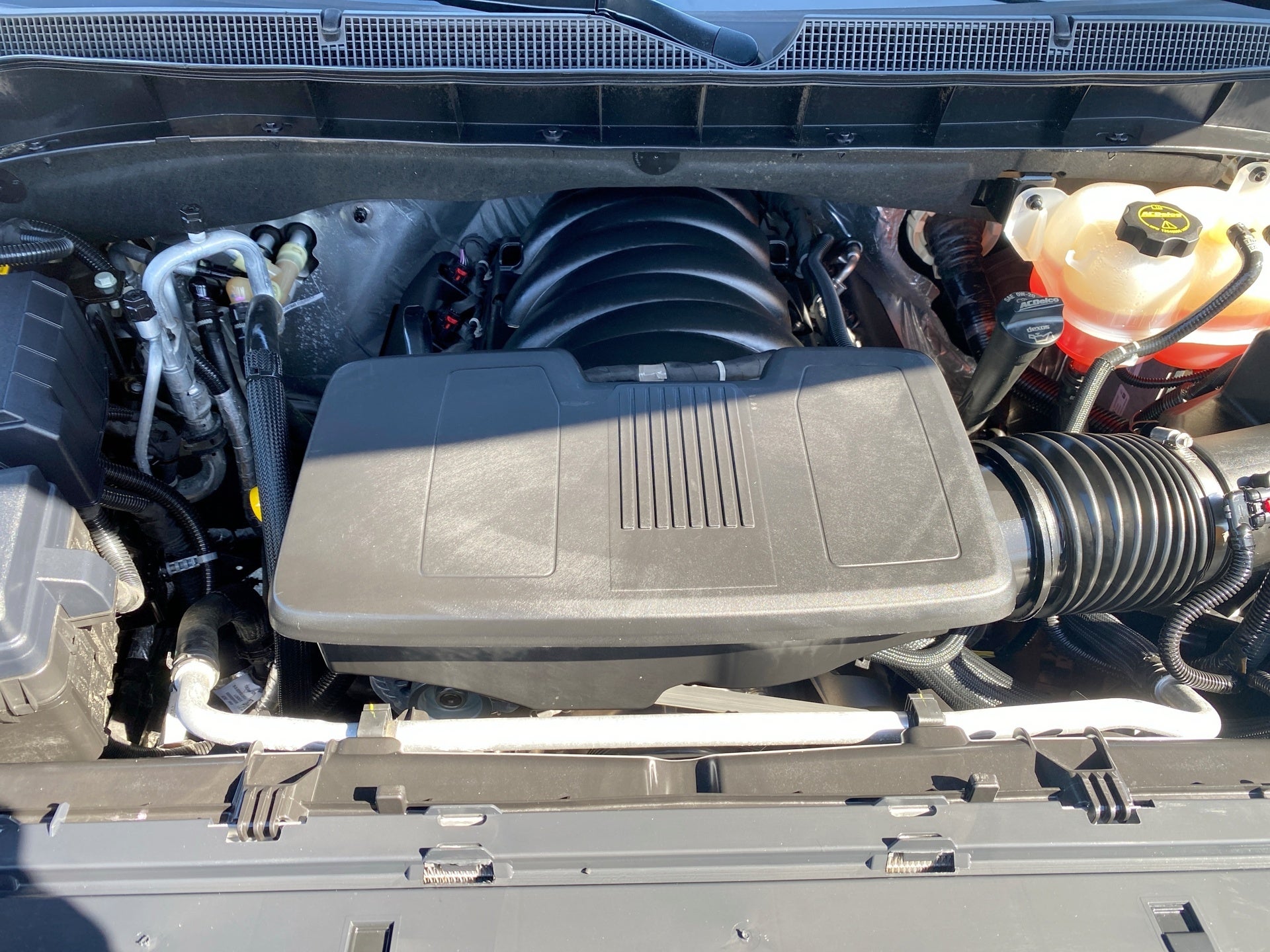 2025 Chevrolet Suburban RST
