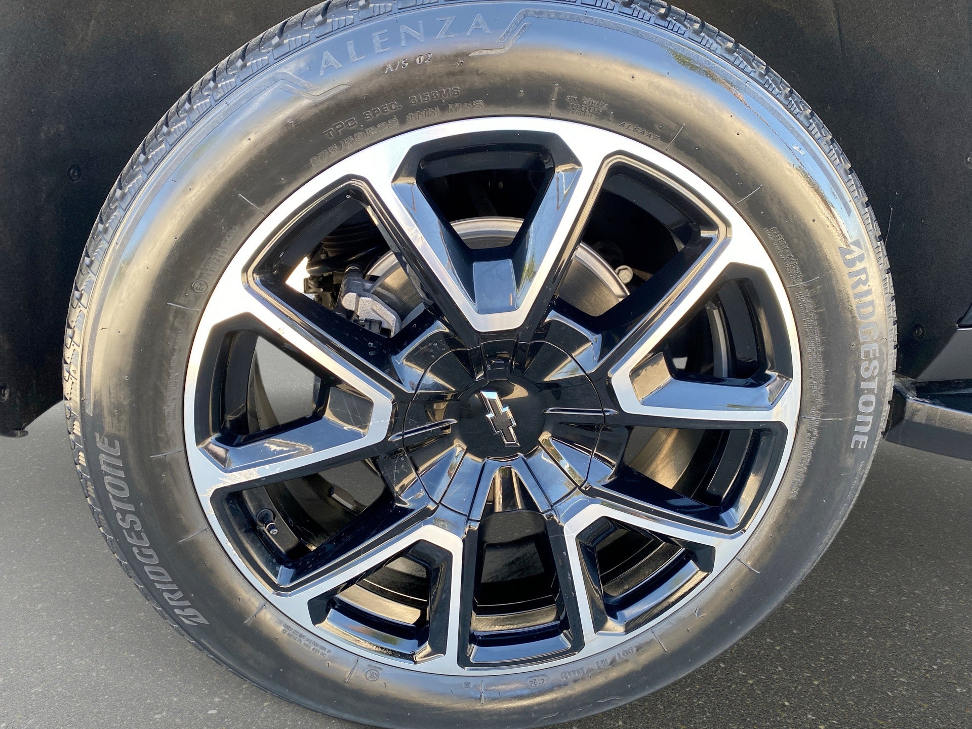 2025 Chevrolet Suburban RST