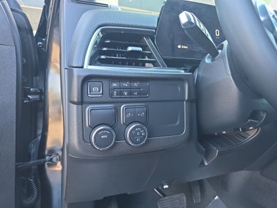 2025 Chevrolet Suburban RST