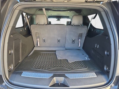 2025 Chevrolet Suburban RST