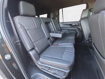 2025 Chevrolet Suburban RST