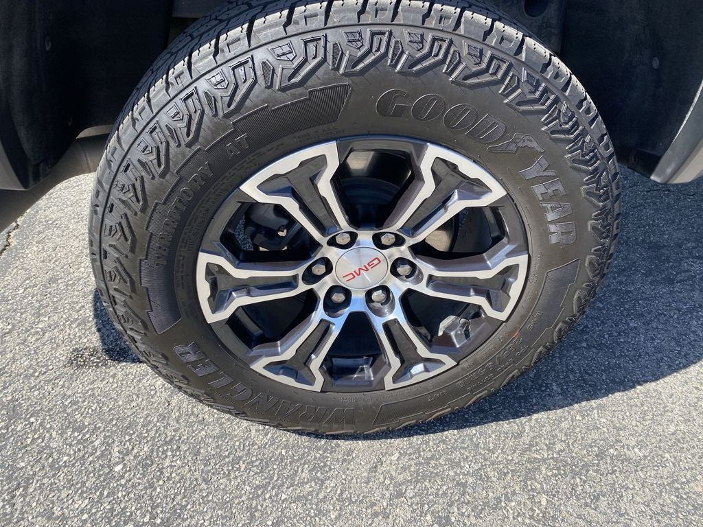 2023 GMC Canyon AT4