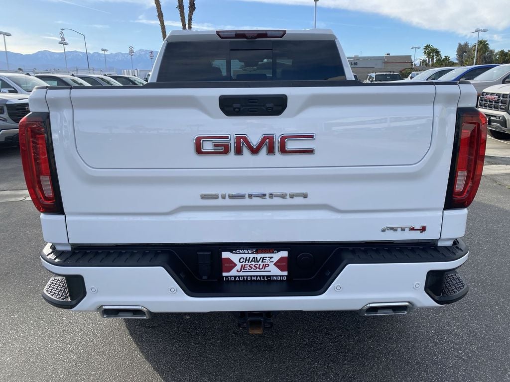 2023 GMC Sierra 1500 AT4