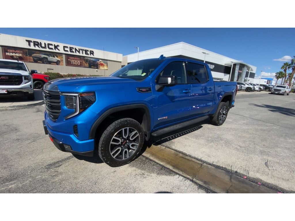 2023 GMC Sierra 1500 AT4
