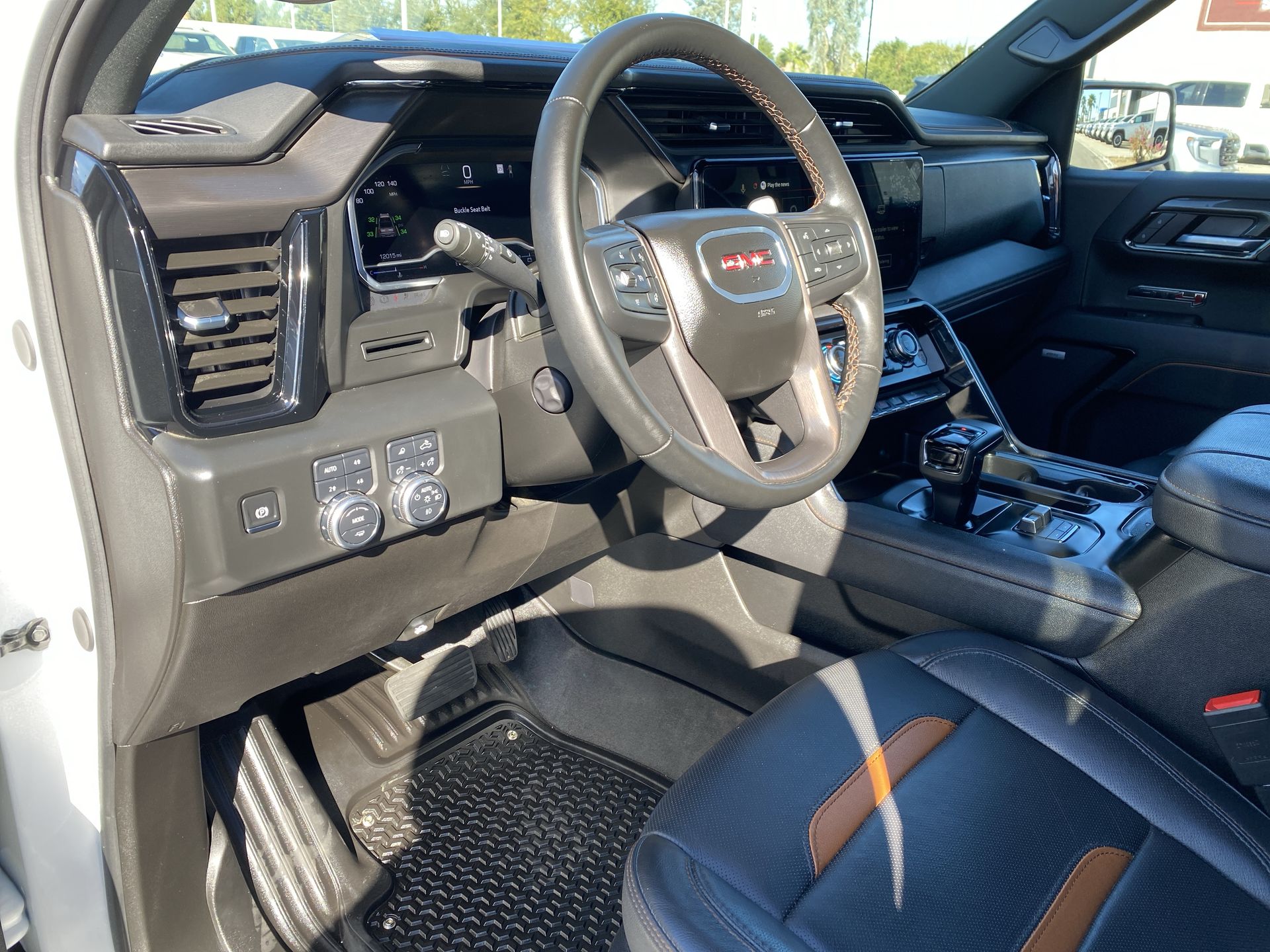 2025 GMC Sierra 1500 AT4