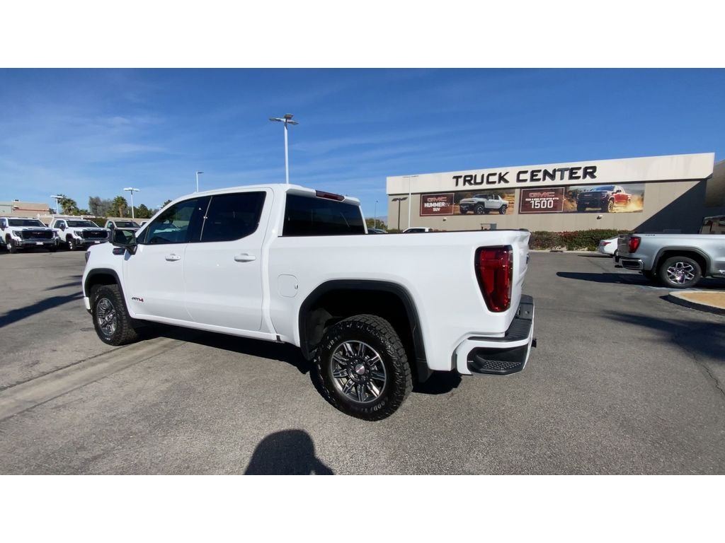 2025 GMC Sierra 1500 AT4