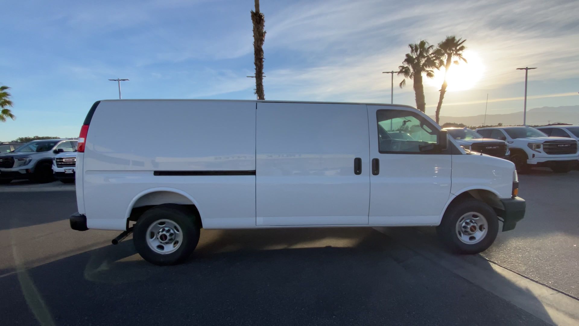 2025 GMC Savana Cargo 2500 Work Van