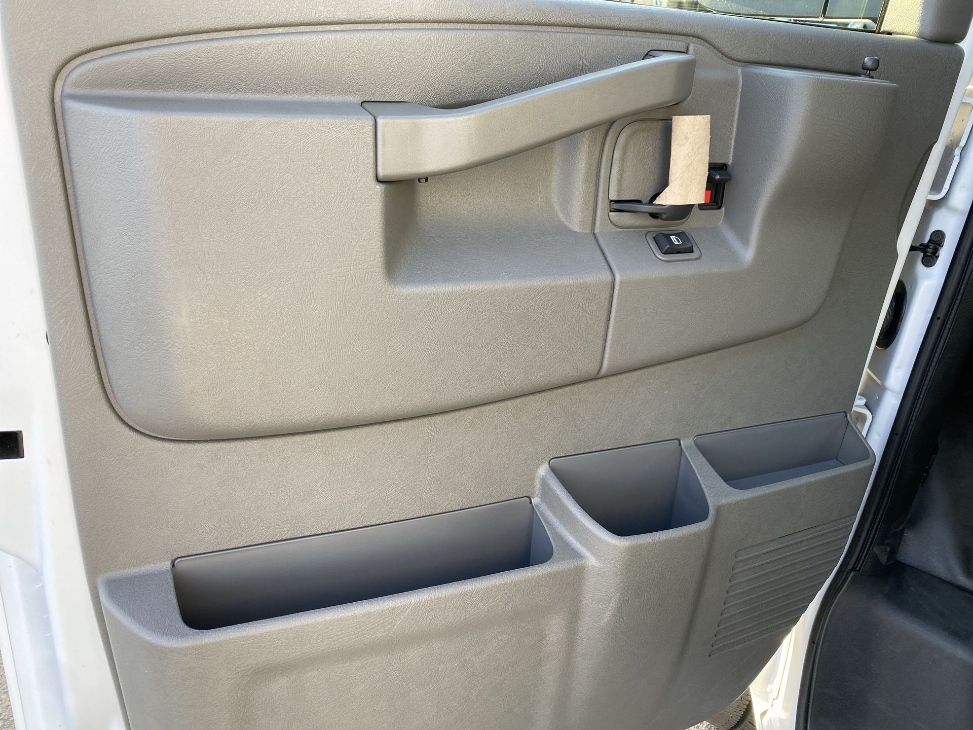 2025 GMC Savana Cargo 2500 Work Van