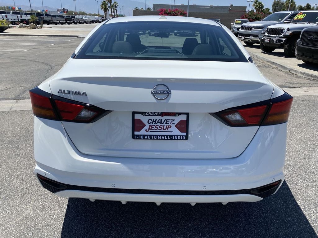 2025 Nissan Altima SV