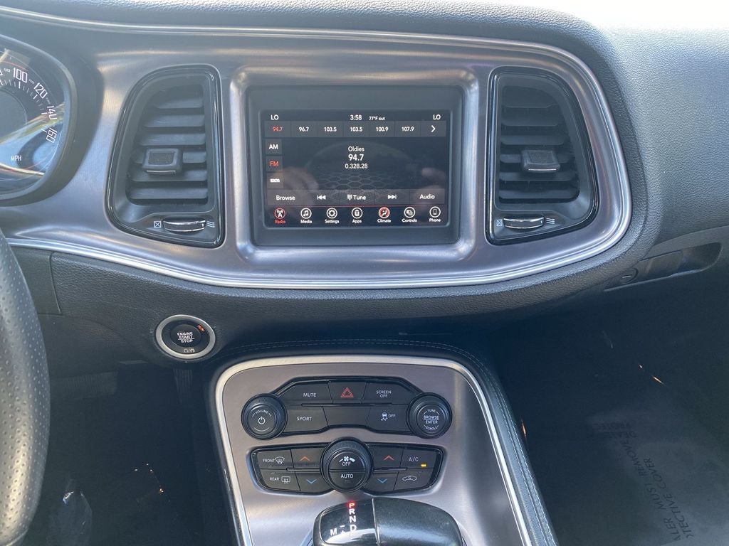 2021 Dodge Challenger SXT