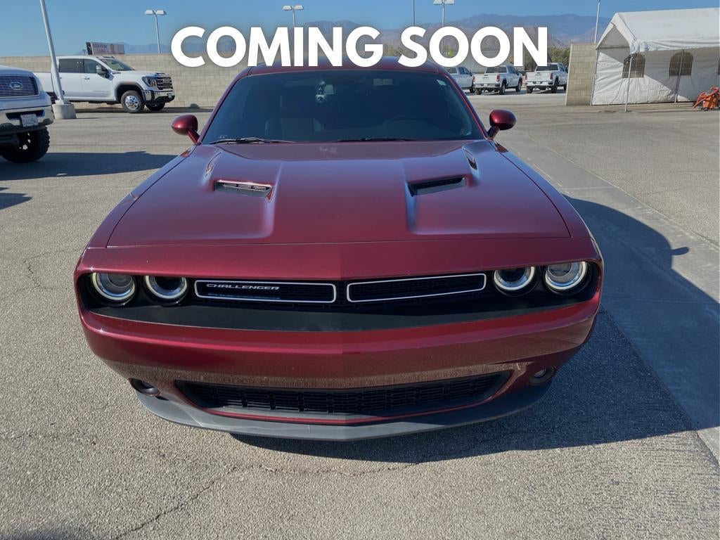 2017 Dodge Challenger SXT Plus