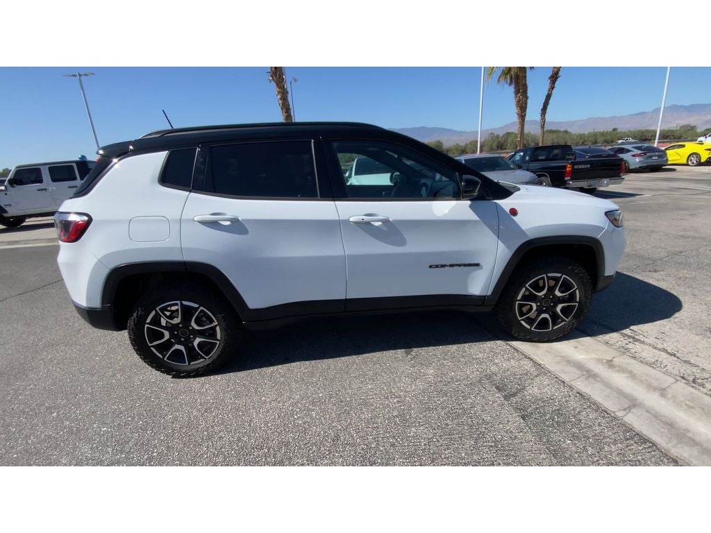 2025 Jeep Compass Trailhawk