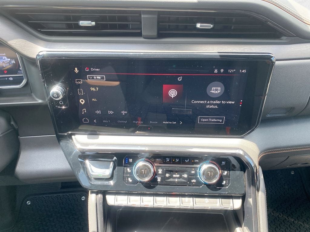 2025 GMC Sierra 1500 AT4