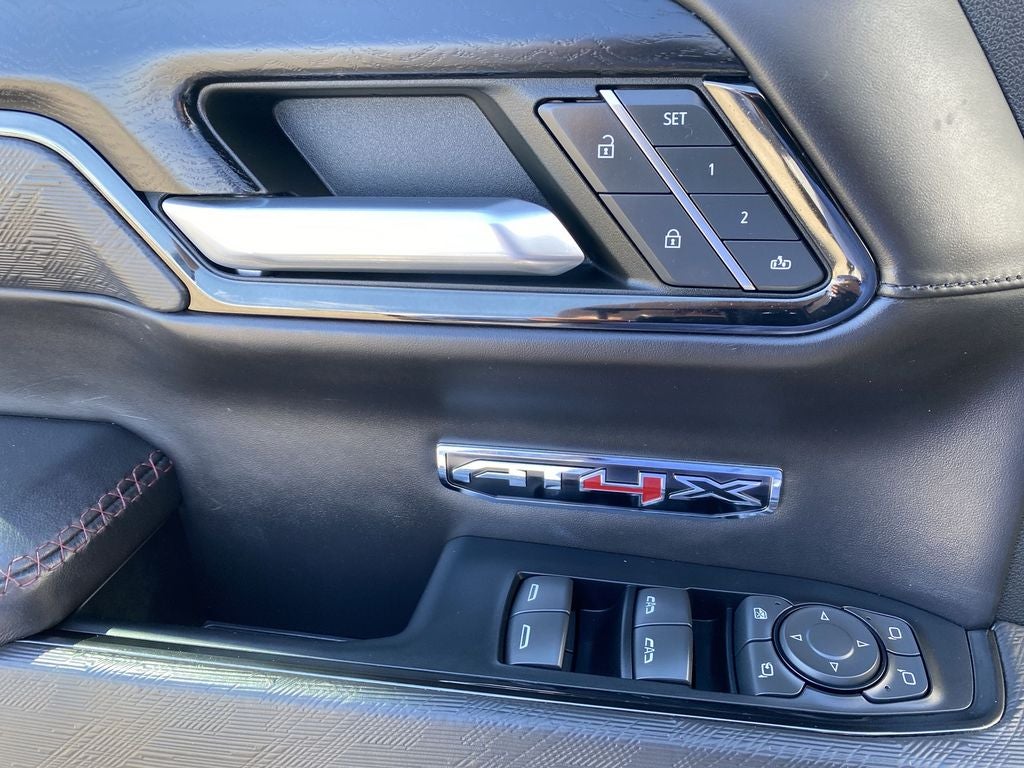 2023 GMC Sierra 1500 AT4X