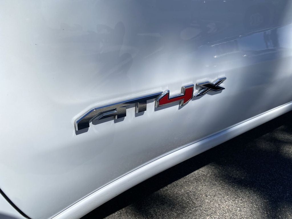 2023 GMC Sierra 1500 AT4X