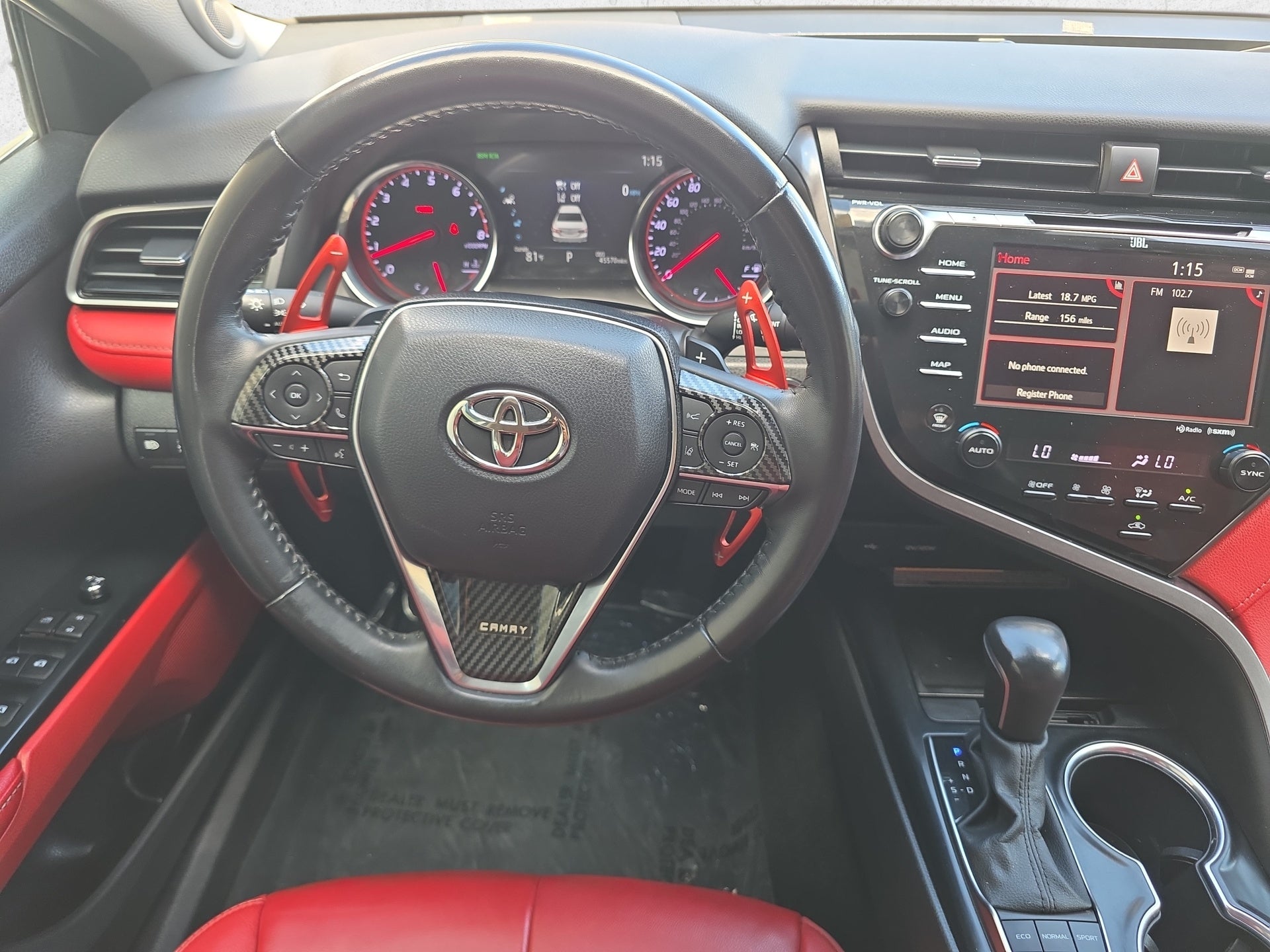 2020 Toyota Camry XSE - Photo 11