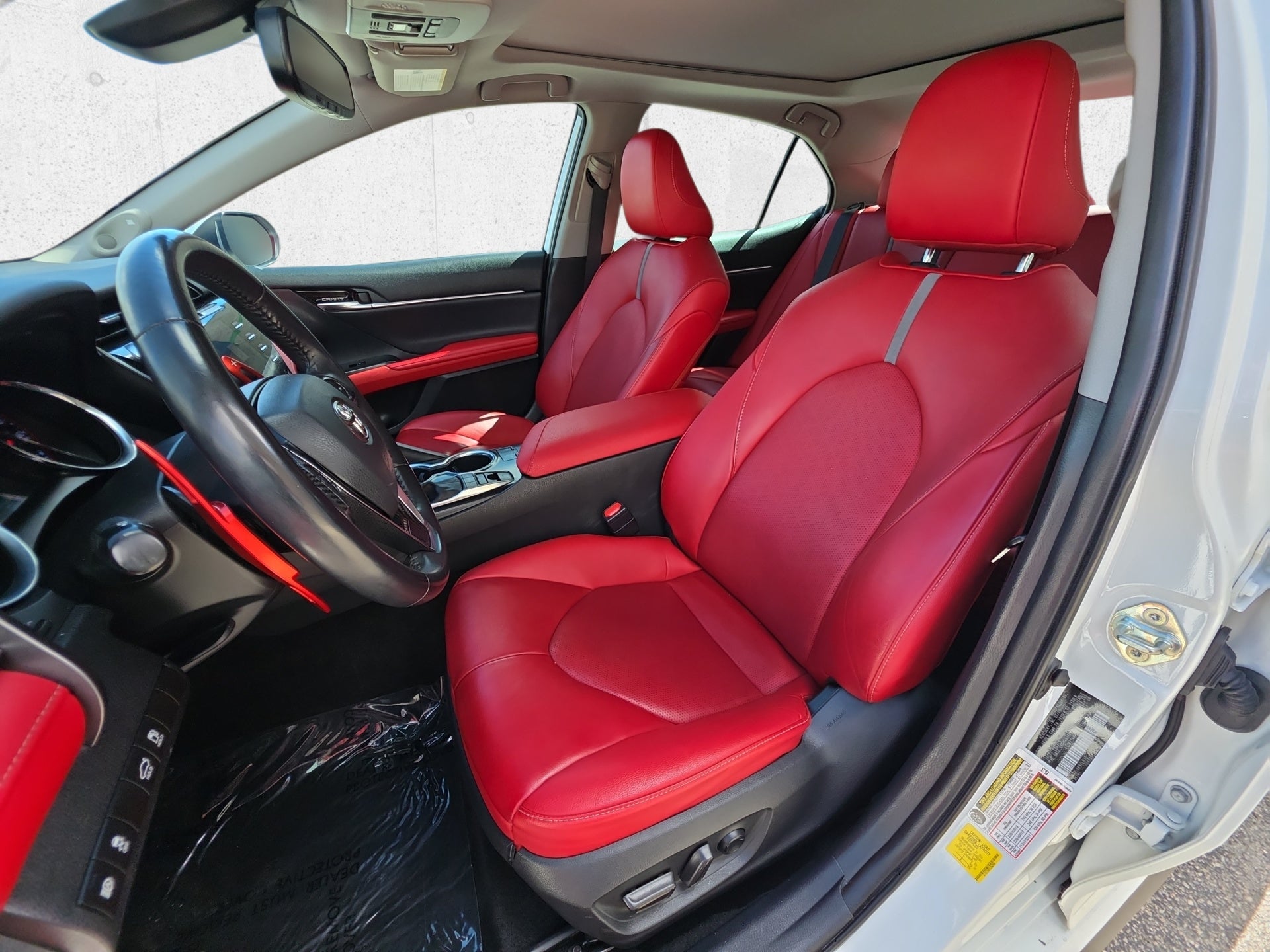 2020 Toyota Camry XSE - Photo 19
