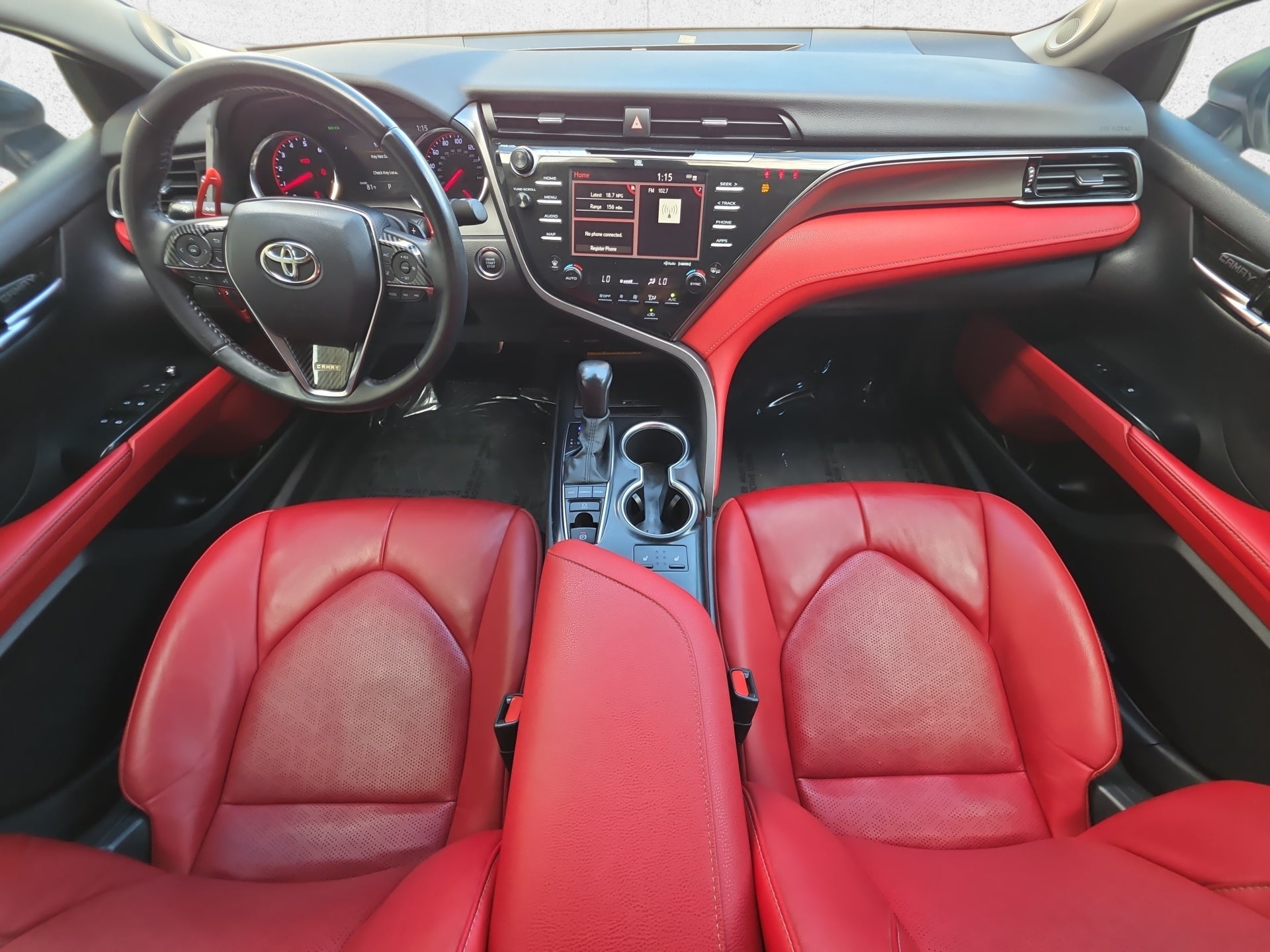 2020 Toyota Camry XSE - Photo 20